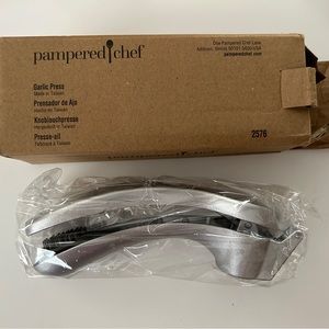 Pampered Chef Garlic Press